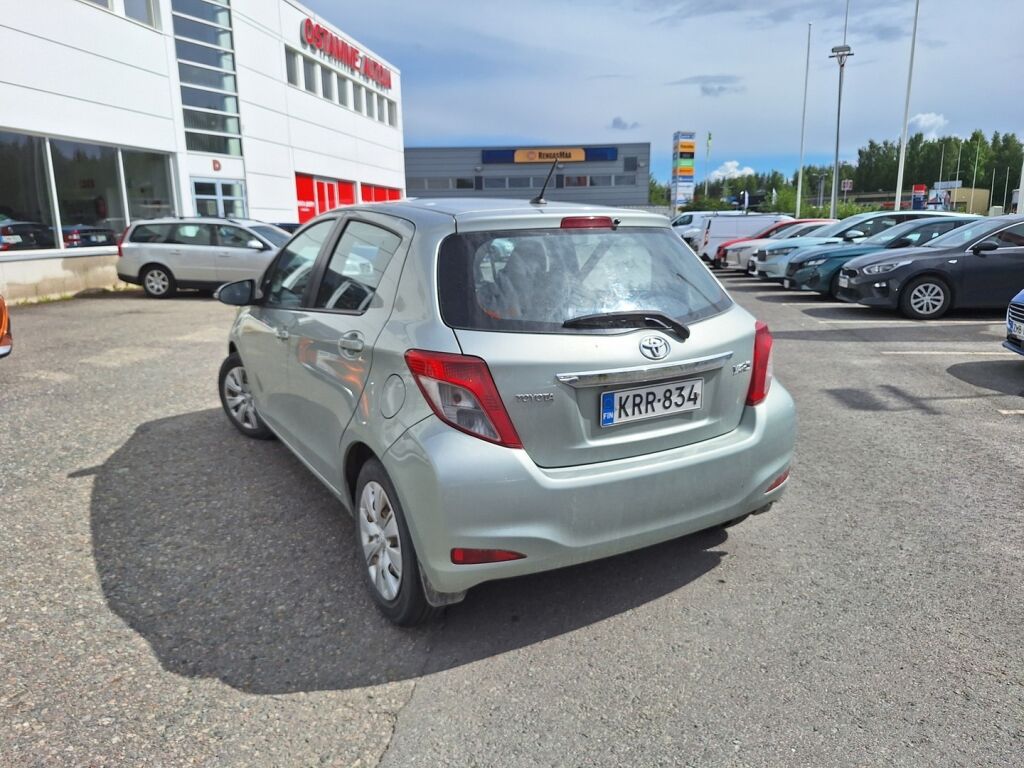 Toyota Yaris 2012 Harmaa