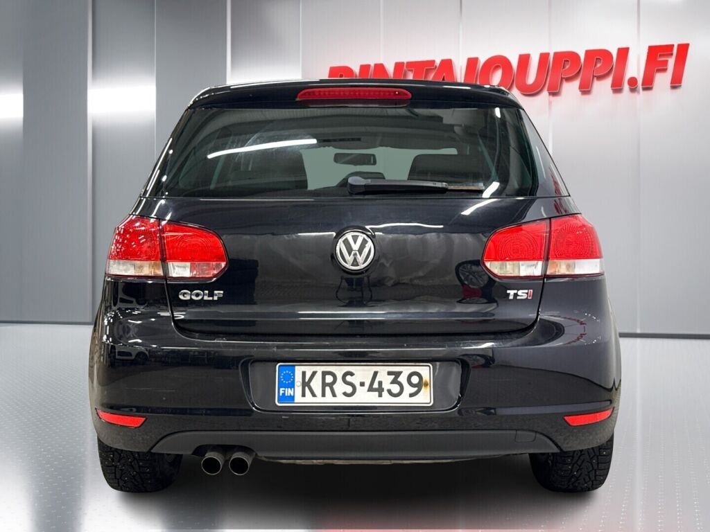 Volkswagen Golf 2012 Musta