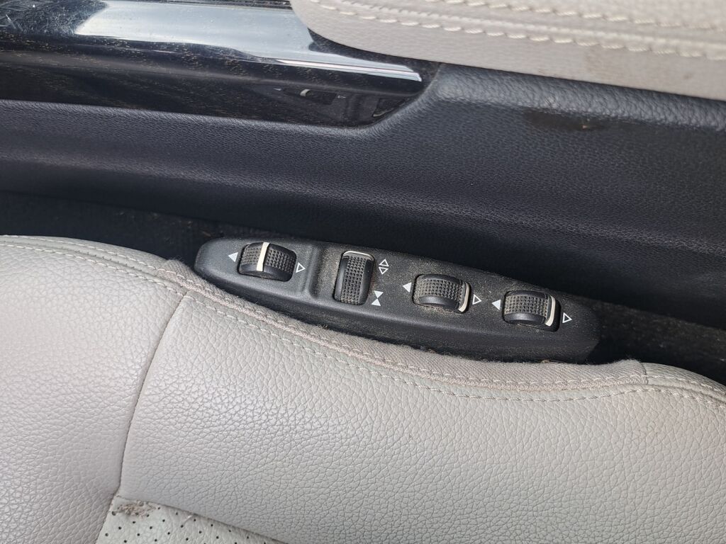 Mercedes-Benz E 2012 Harmaa