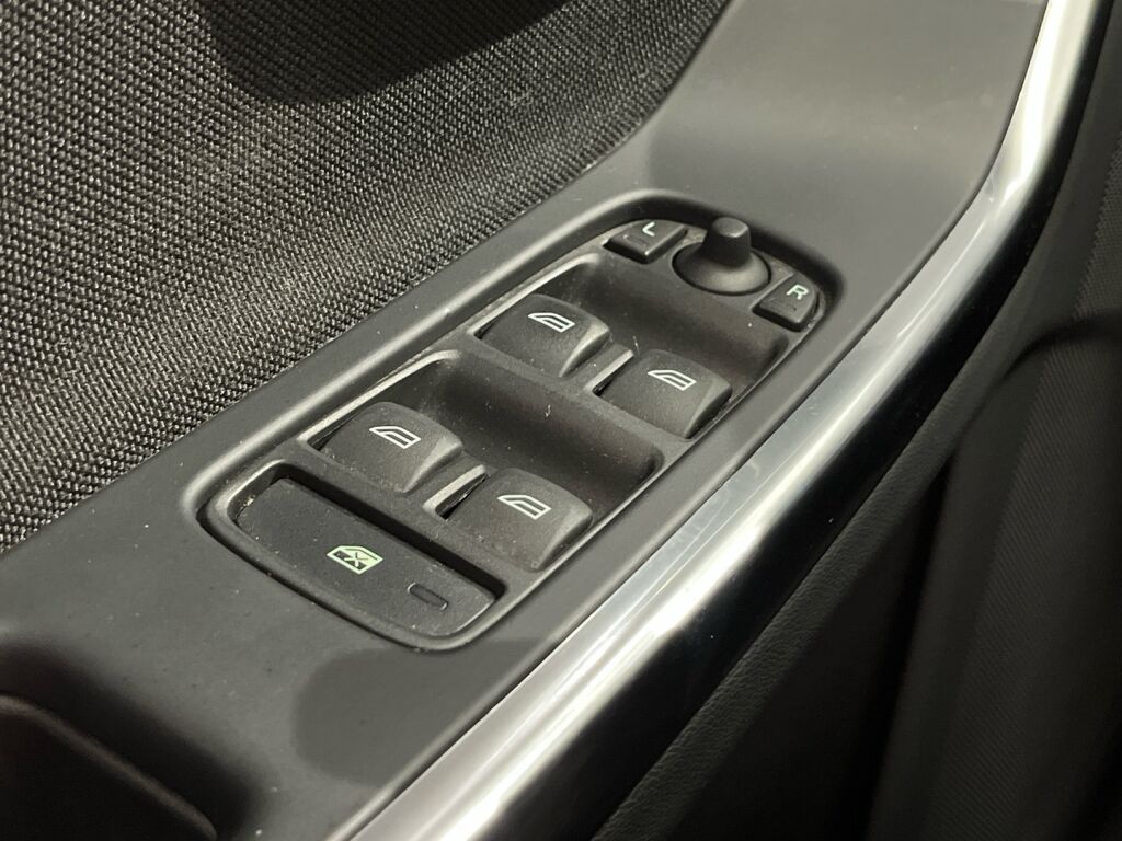 Volvo S60 2012 Ruskea (beige)