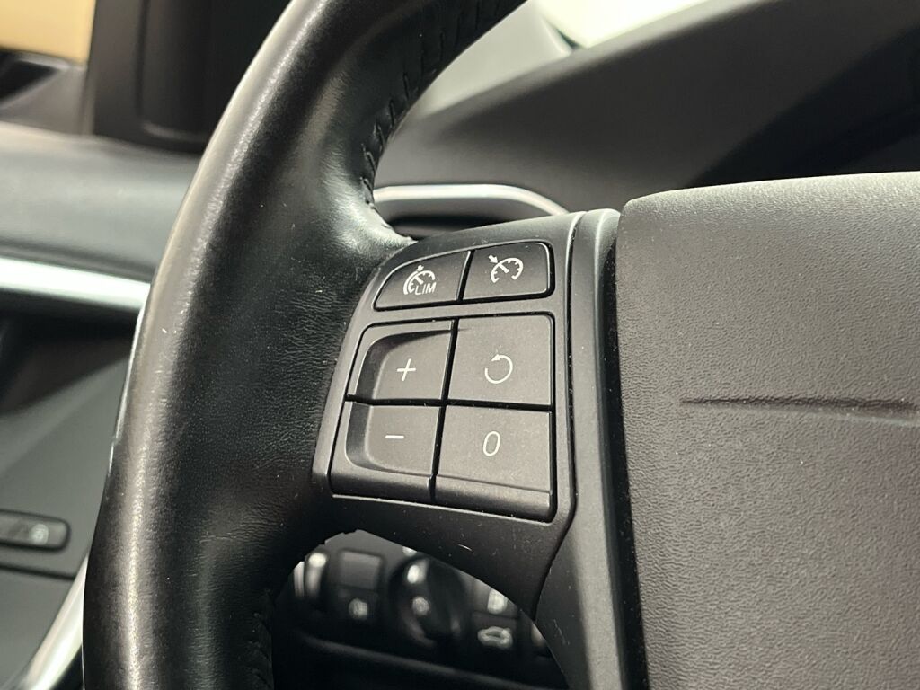 Volvo S60 2012 Ruskea (beige)