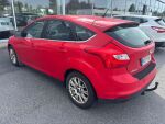 Ford Focus 2012 Punainen