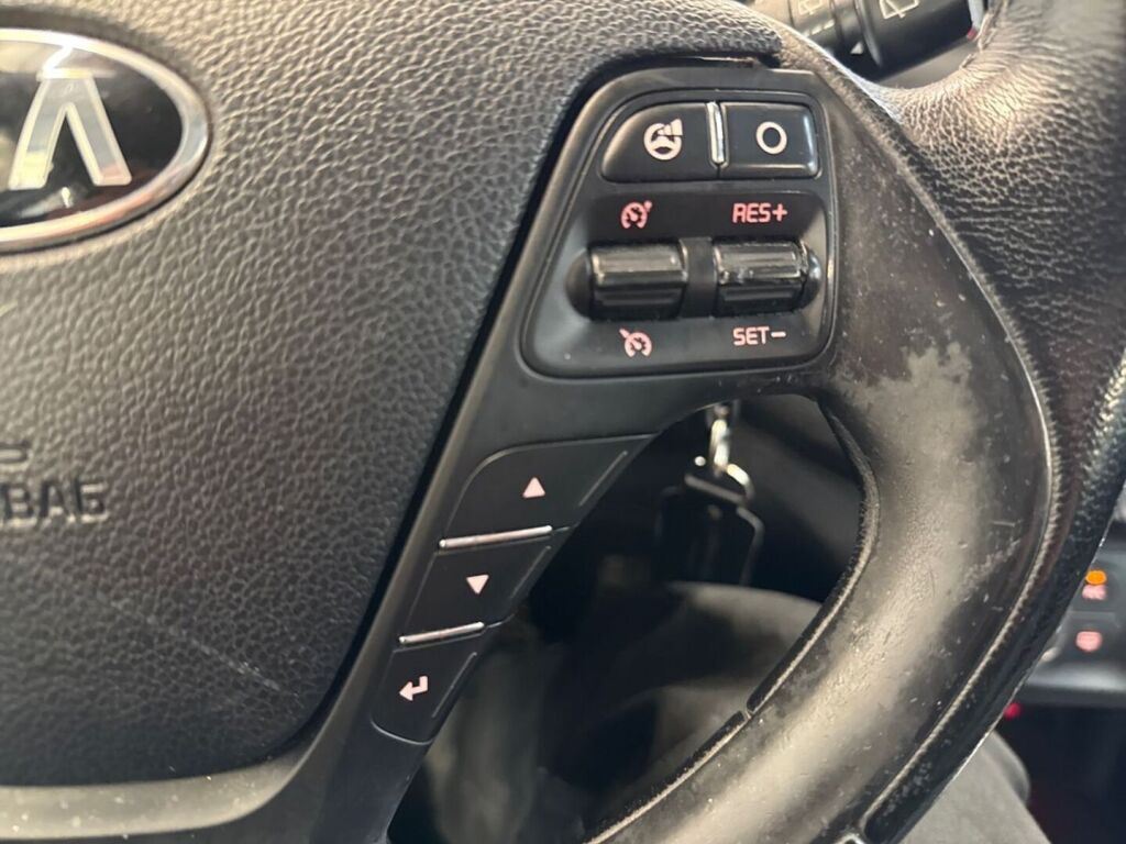 Kia Ceed 2014 Musta