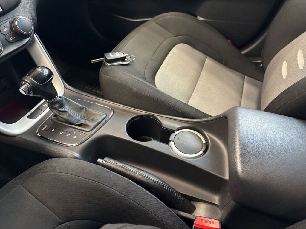 Kia Ceed 2014 Musta