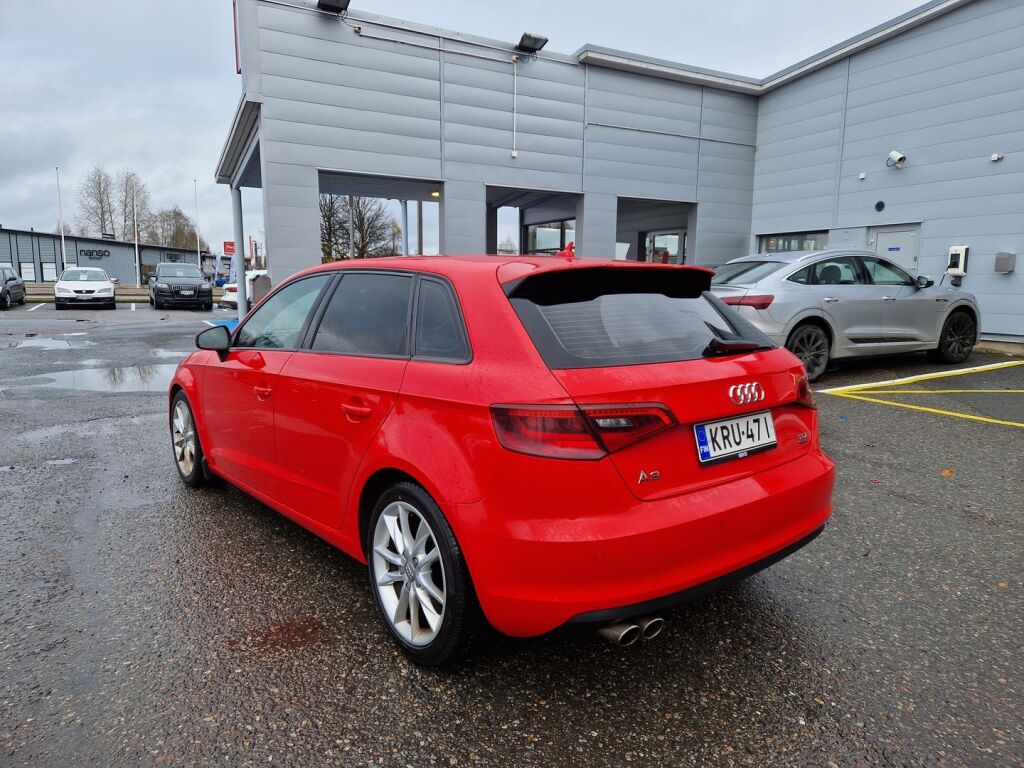 Audi A3 2013 Punainen