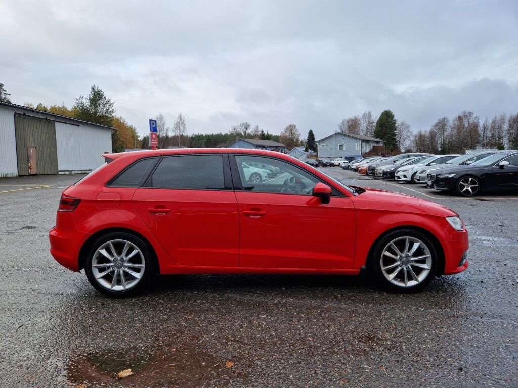 Audi A3 2013 Punainen