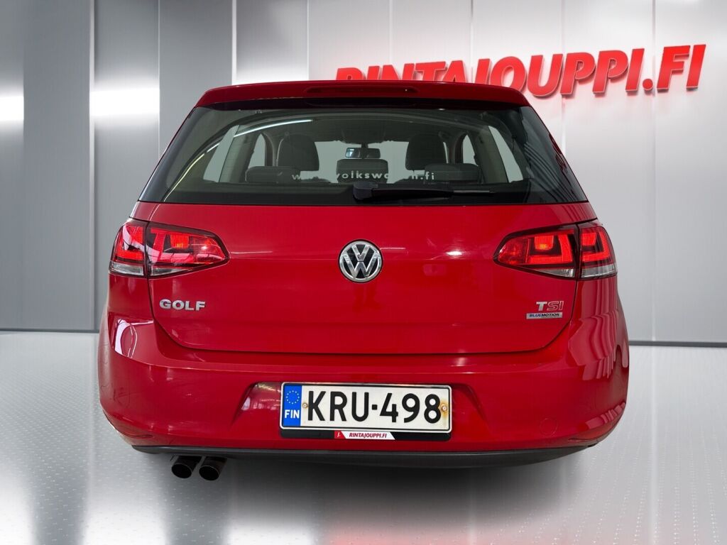 Volkswagen Golf 2013 Punainen
