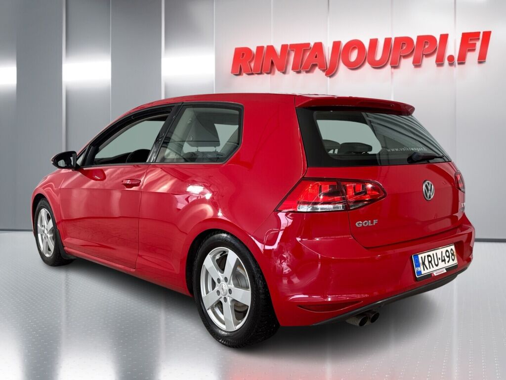 Volkswagen Golf 2013 Punainen