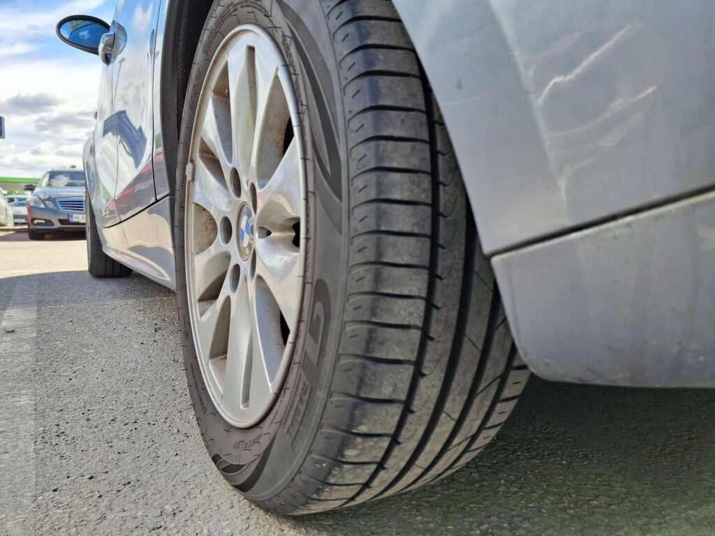 BMW 120 2006 Harmaa