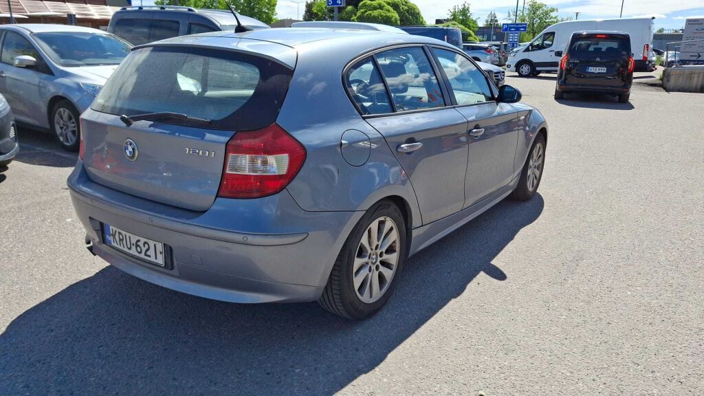 BMW 120 2006 Harmaa