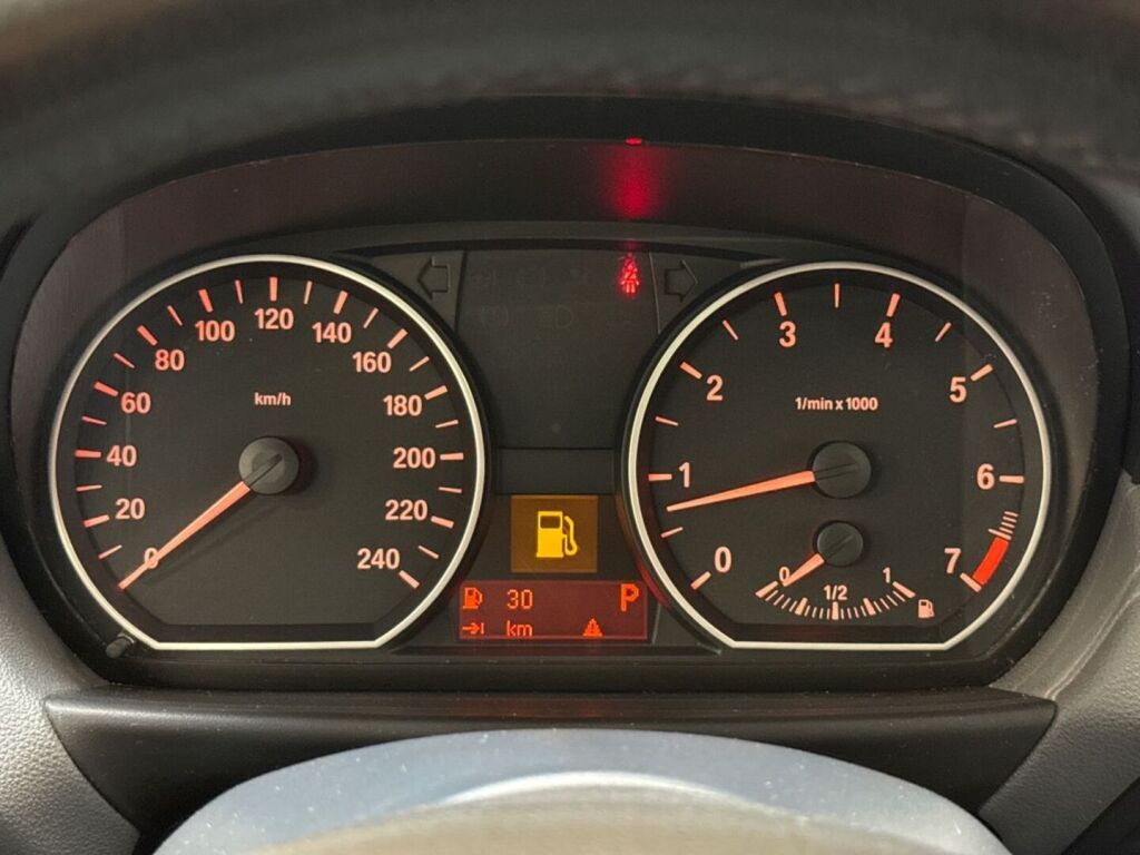 BMW 120 2006 Harmaa