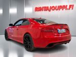 Audi RS 5 2010 Punainen