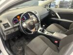 Toyota Avensis 2013 Valkoinen