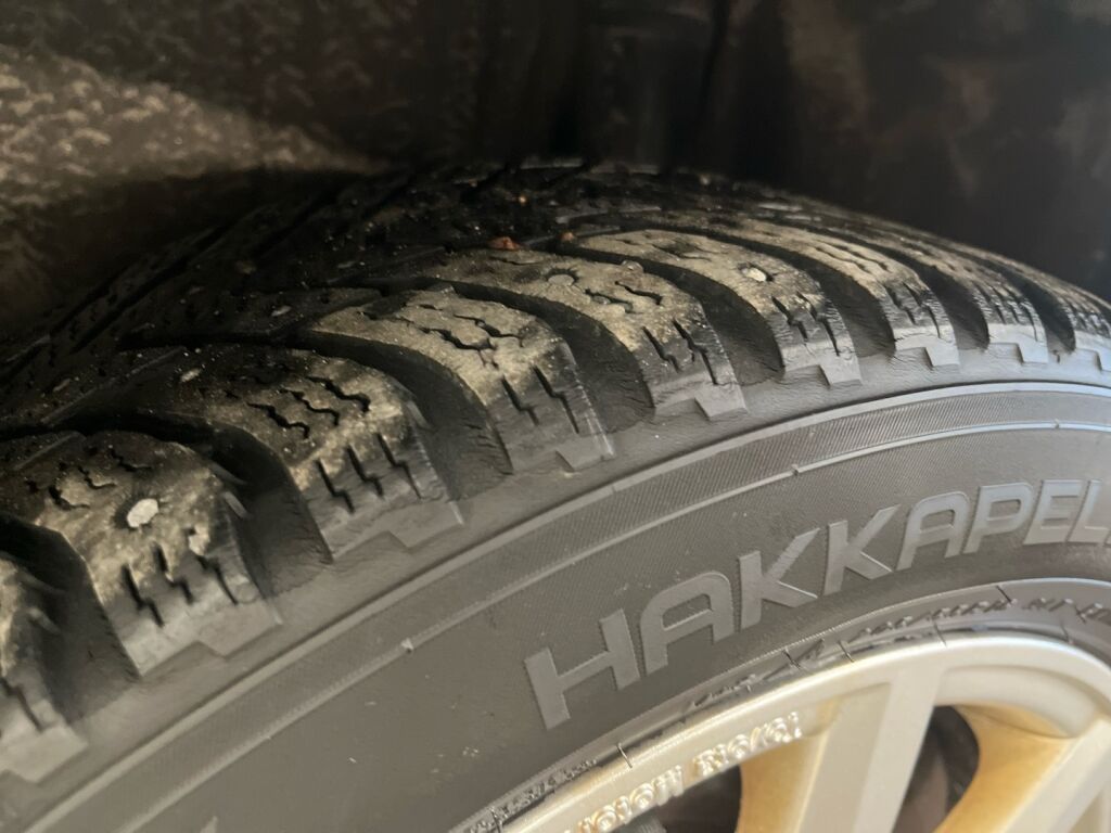 Toyota Avensis 2013 Valkoinen