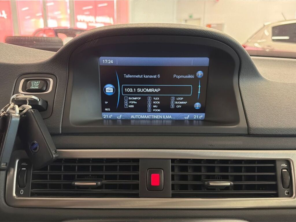 Volvo V70 2013 Ruskea (beige)