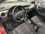 Toyota Auris 2013 Punainen