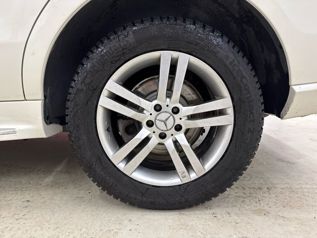 Mercedes-Benz ML 2013 Valkoinen