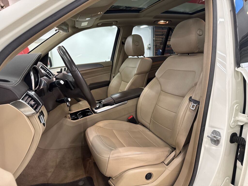 Mercedes-Benz ML 2013 Valkoinen