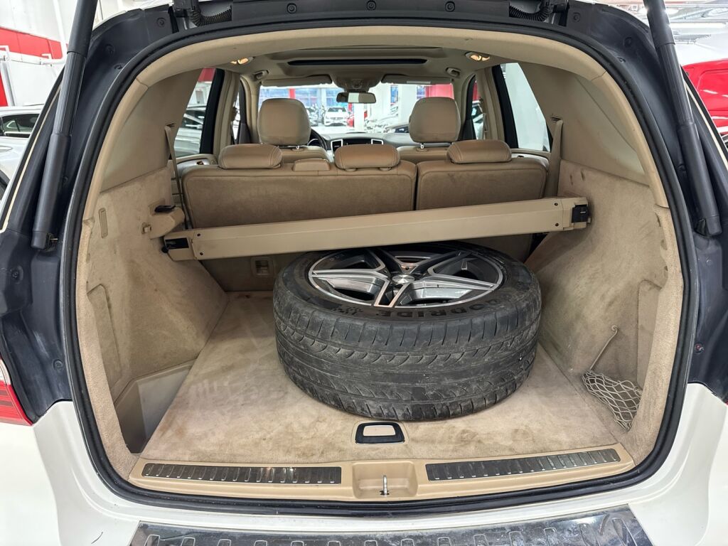 Mercedes-Benz ML 2013 Valkoinen