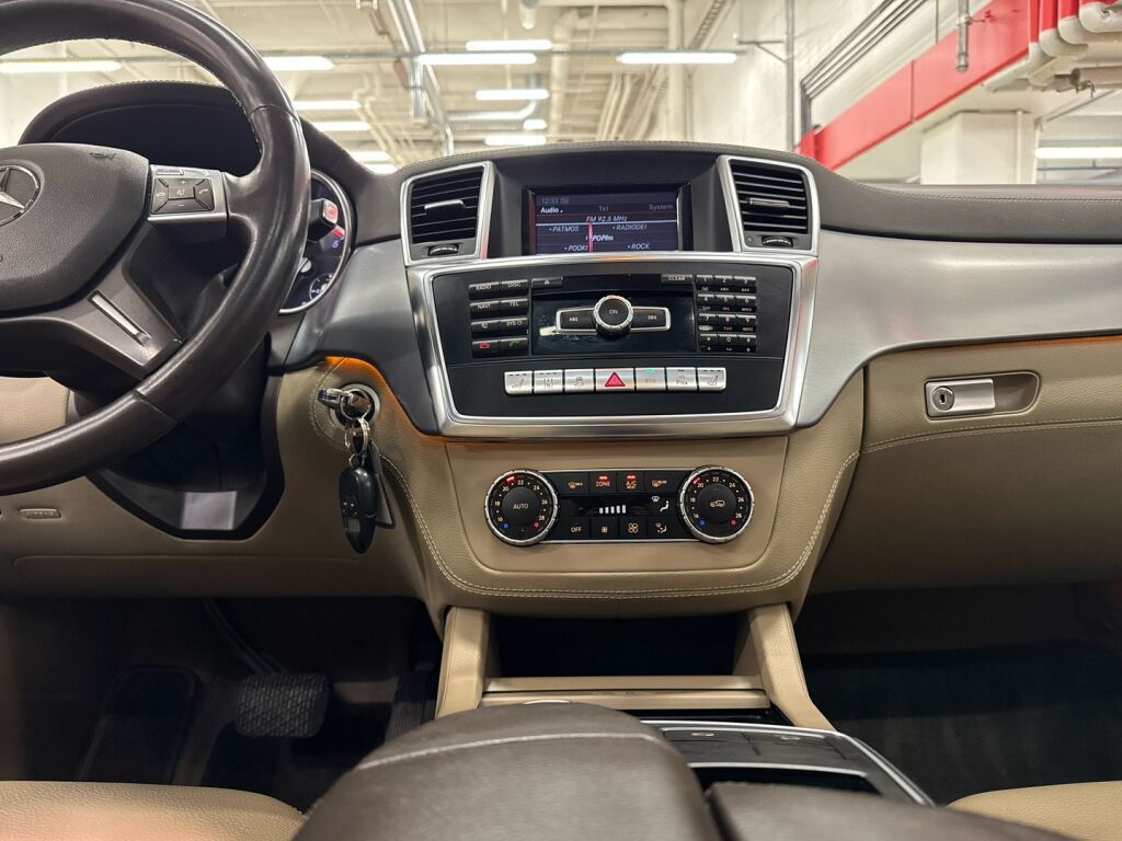 Mercedes-Benz ML 2013 Valkoinen