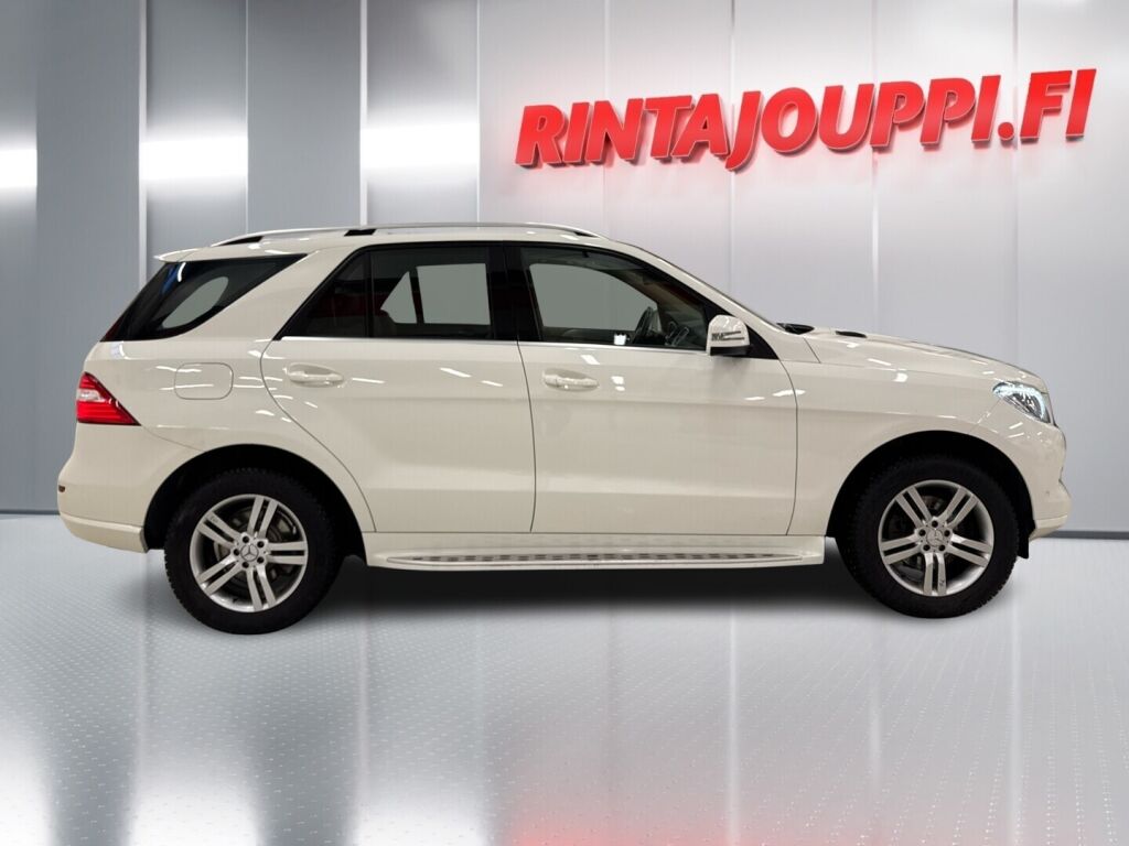 Mercedes-Benz ML 2013 Valkoinen