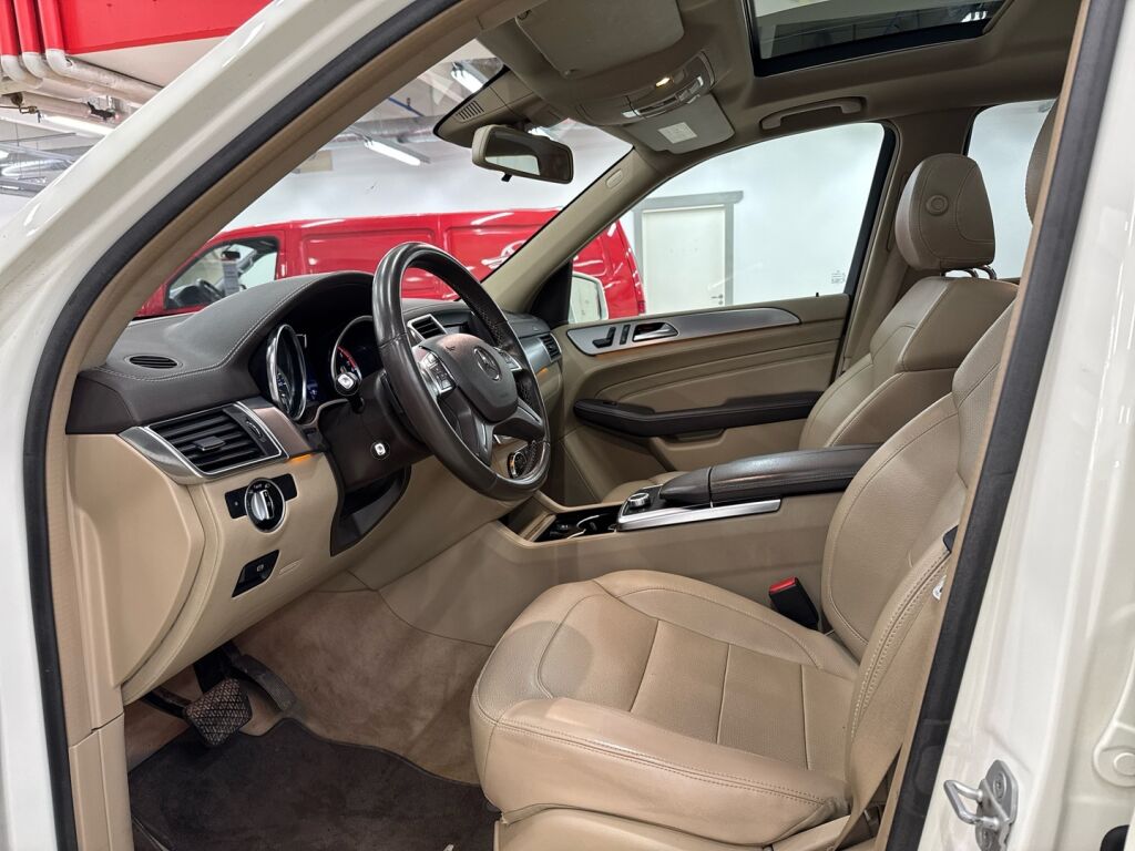 Mercedes-Benz ML 2013 Valkoinen