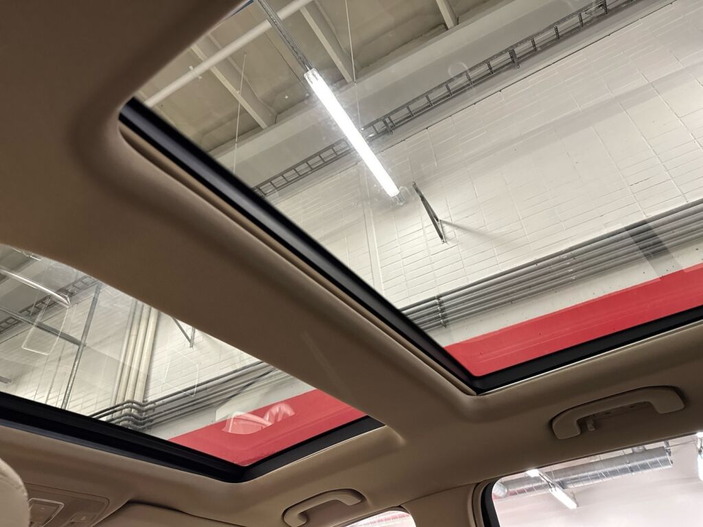 Mercedes-Benz ML 2013 Valkoinen