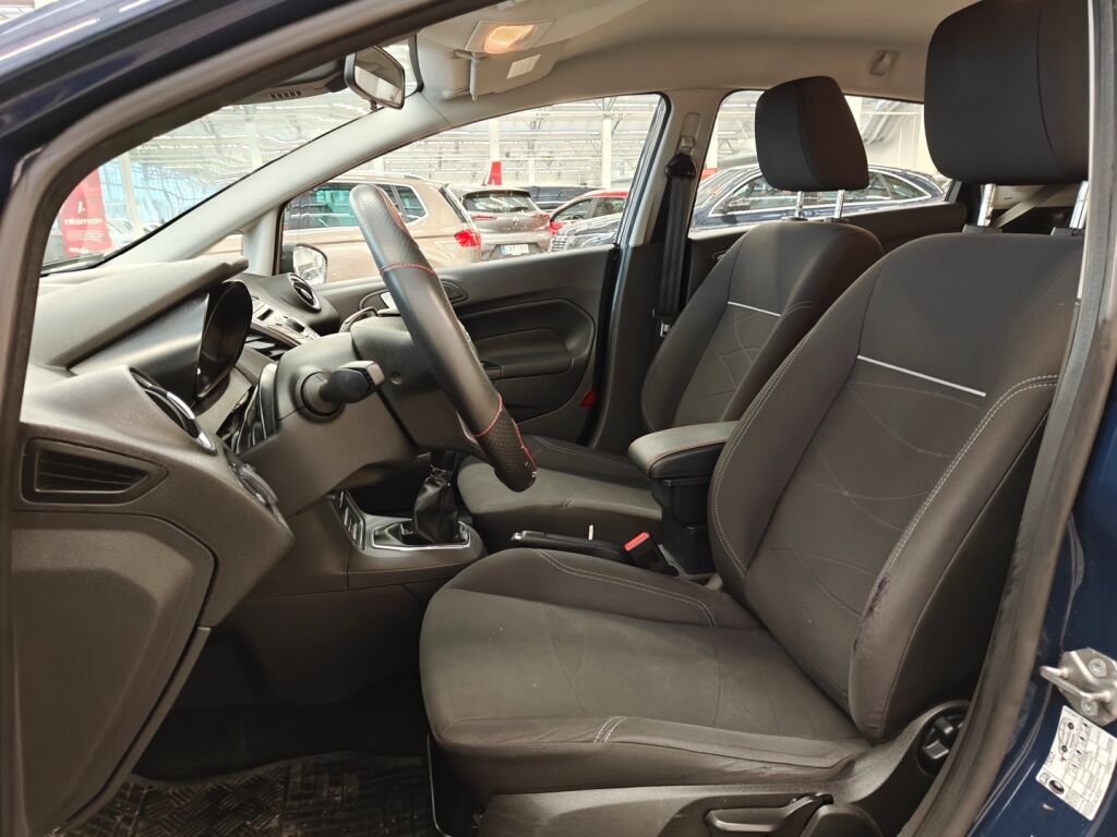 Ford Fiesta 2013 Sininen