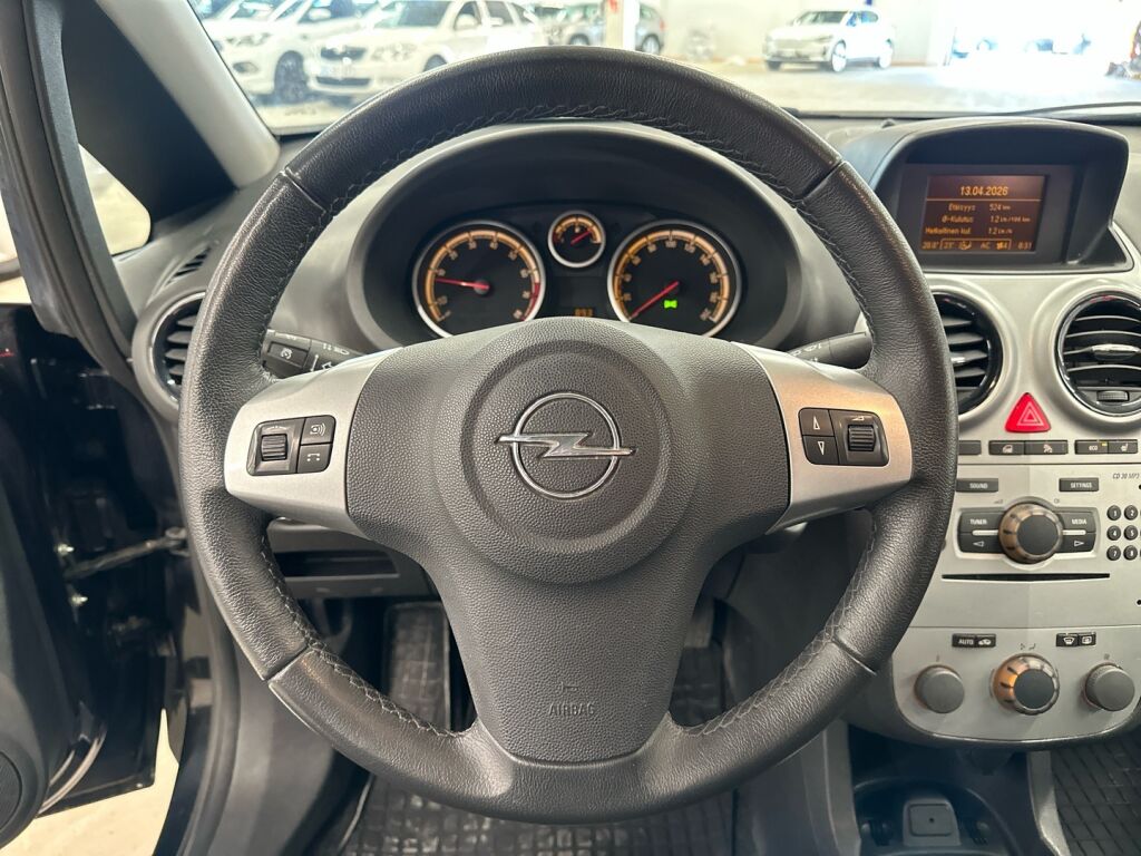 Opel Corsa 2013 Musta