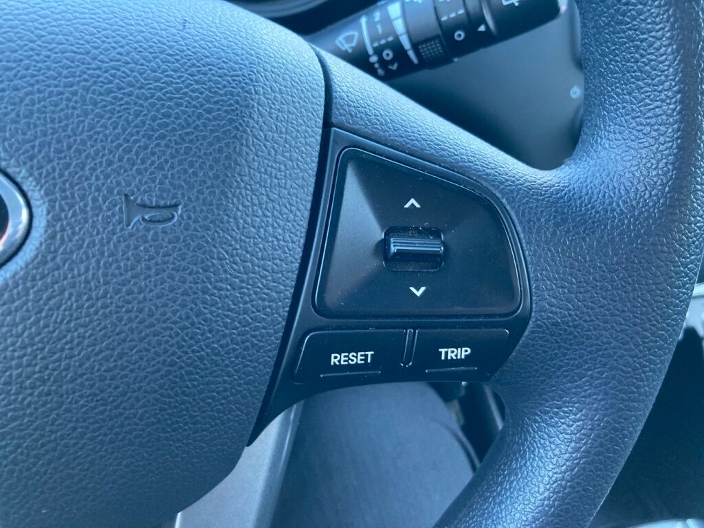 Kia Rio 2013 Metallinhohto Sininen