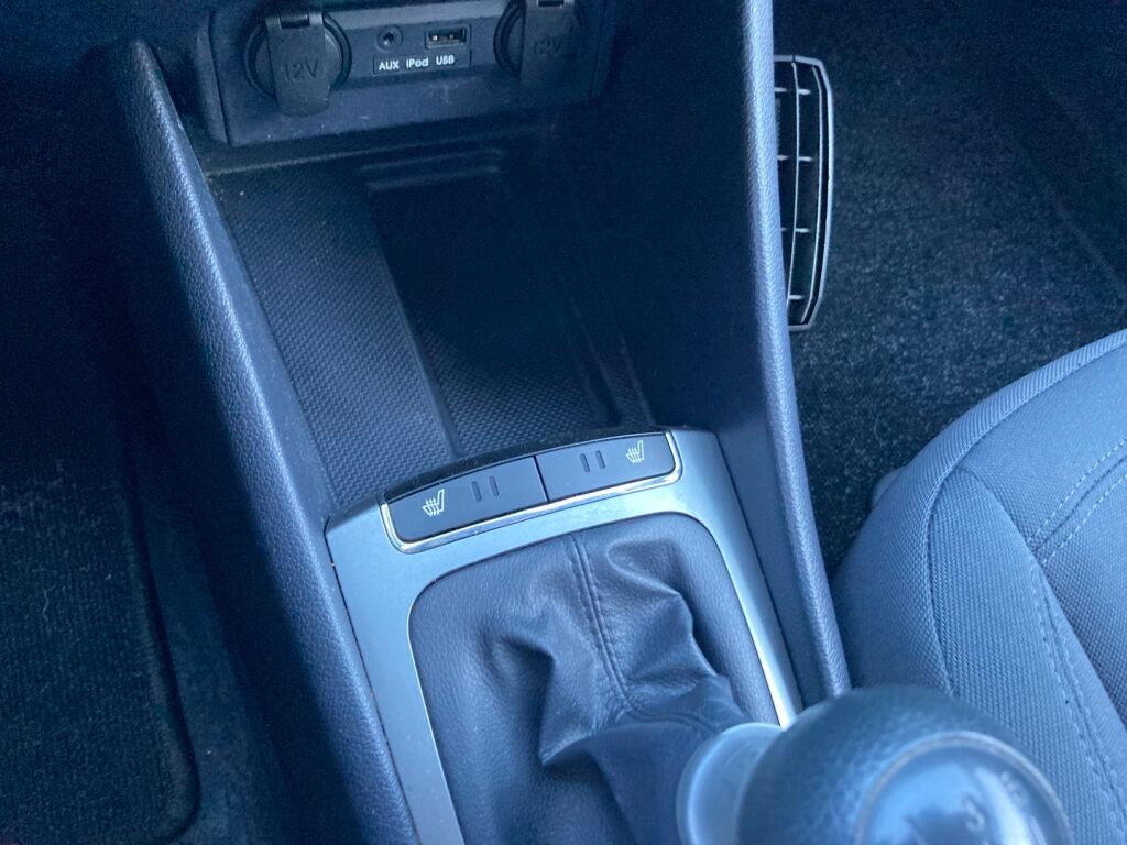 Kia Rio 2013 Metallinhohto Sininen