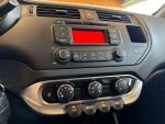 Kia Rio 2013 Metallinhohto Sininen