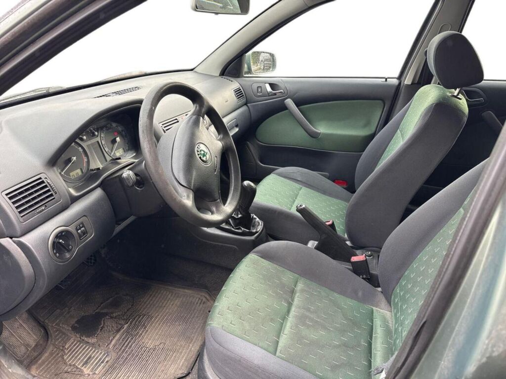 Skoda Octavia 2003 Vihreä