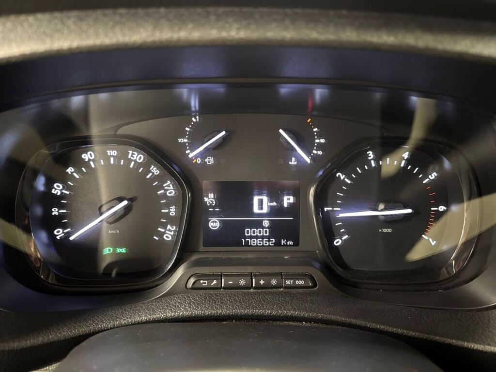 Toyota Proace 2017 Valkoinen