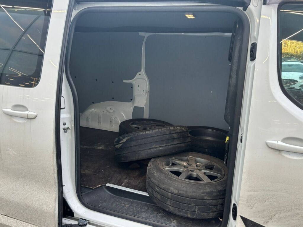 Toyota Proace 2017 Valkoinen