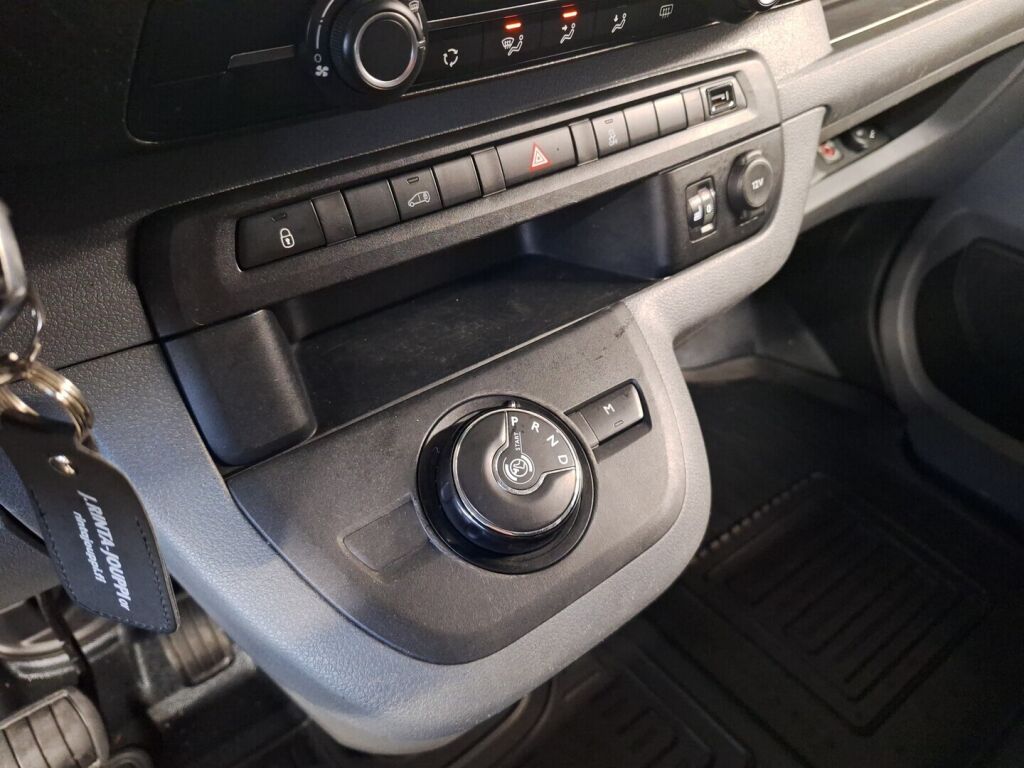 Toyota Proace 2017 Musta