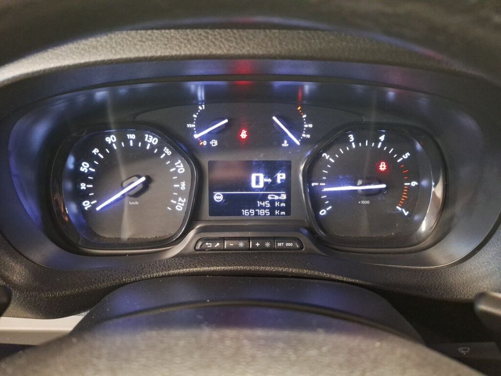 Toyota Proace 2017 Musta