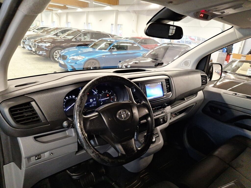 Toyota Proace 2017 Musta