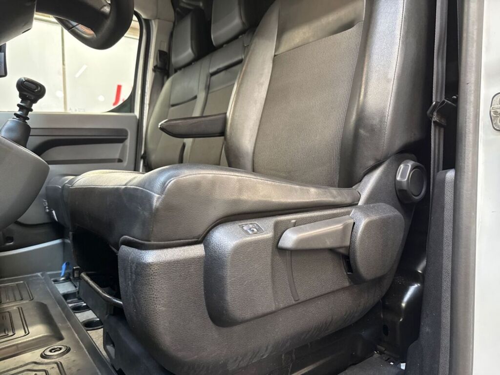Toyota Proace 2017 Valkoinen