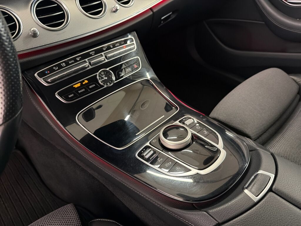 Mercedes-Benz E 2017 Valkoinen