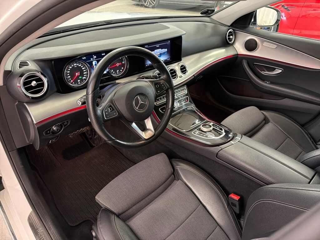 Mercedes-Benz E 2017 Valkoinen