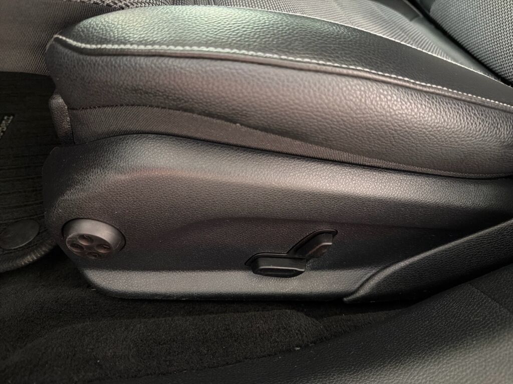 Mercedes-Benz E 2017 Valkoinen