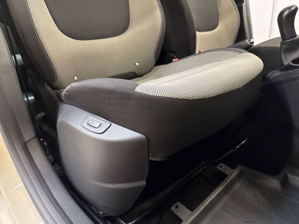 Renault Captur 2016 Valkoinen