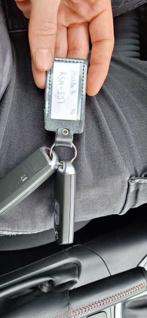 Mazda Mazda3 2016 Punainen