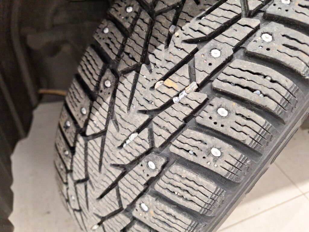 Mazda Mazda3 2016 Punainen