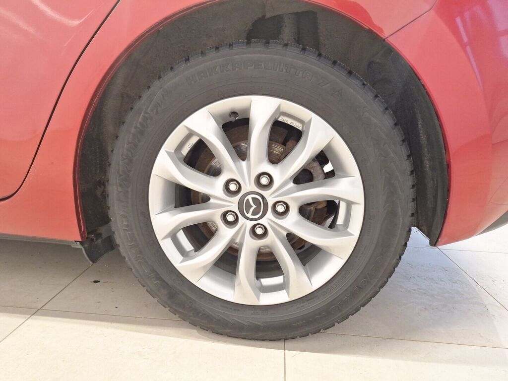 Mazda Mazda3 2016 Punainen