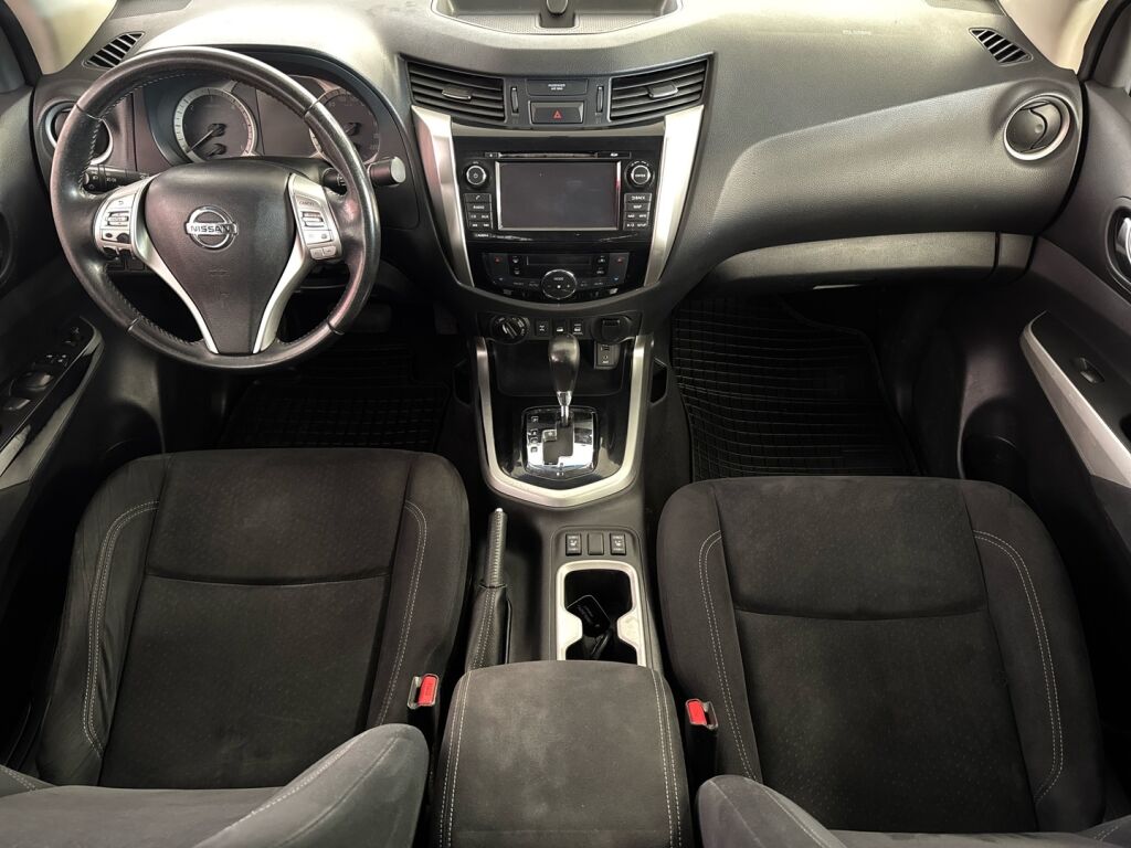 Nissan Navara 2016 Ruskea (beige)