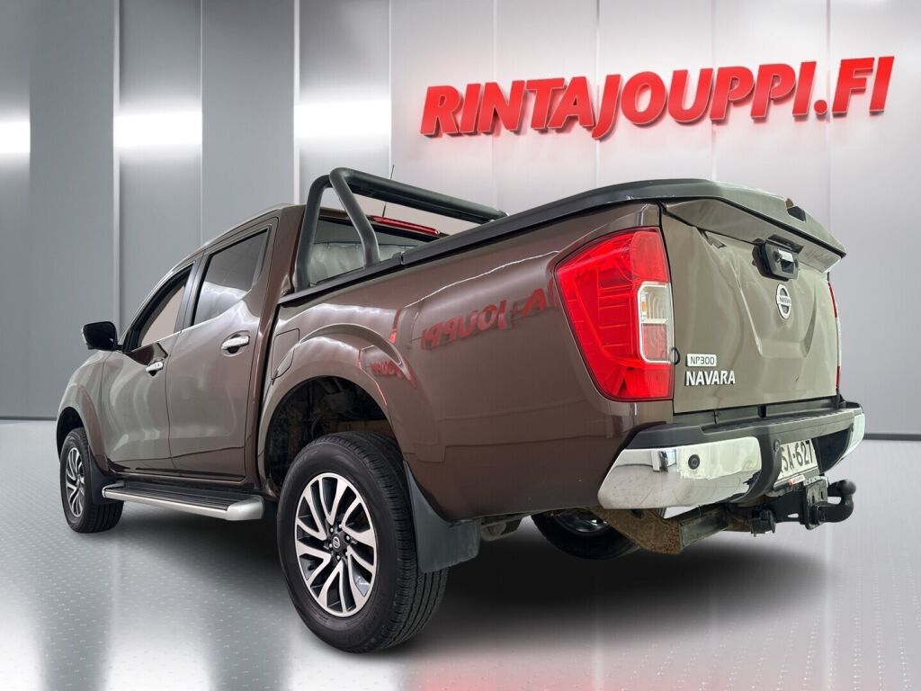 Nissan Navara 2016 Ruskea (beige)