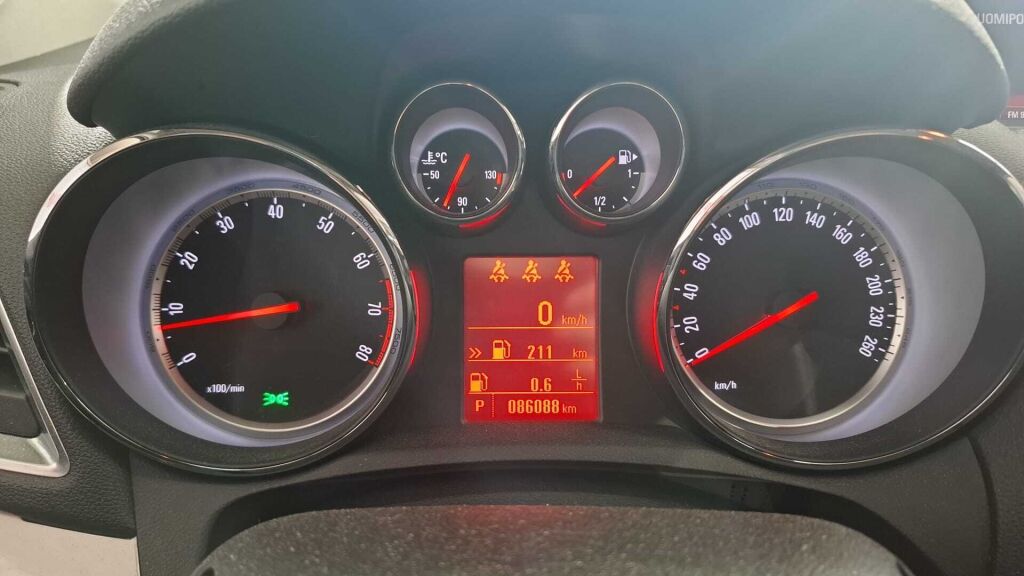 Opel Mokka 2016 Hopea