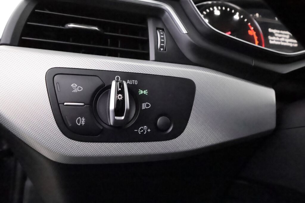 Audi A4 2016 Vihreä